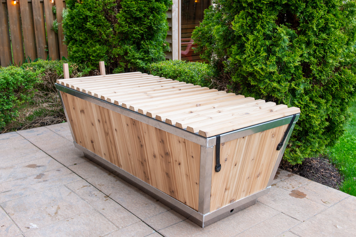 Polar Plunge Tub